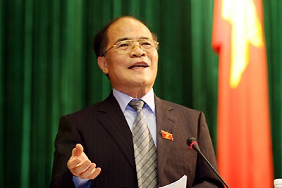 Вьетнамские депутаты проголосовали за принятие некоторых законов - ảnh 1